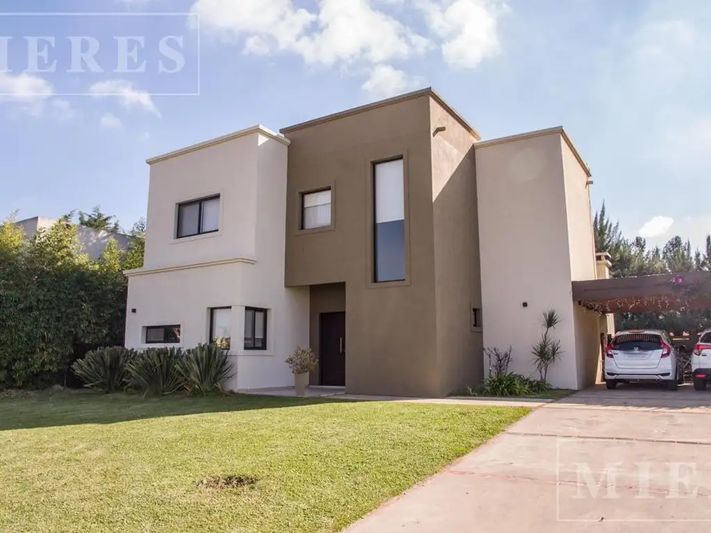 Muy linda casa en venta en San Francisco, Villanueva