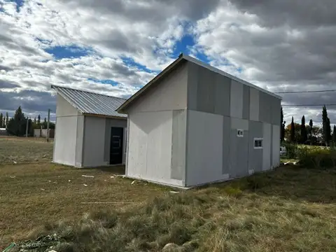 Departamentos en Leloir entre Milstein y Cayupan.