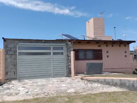 Vendo casa en Valle Hermoso.