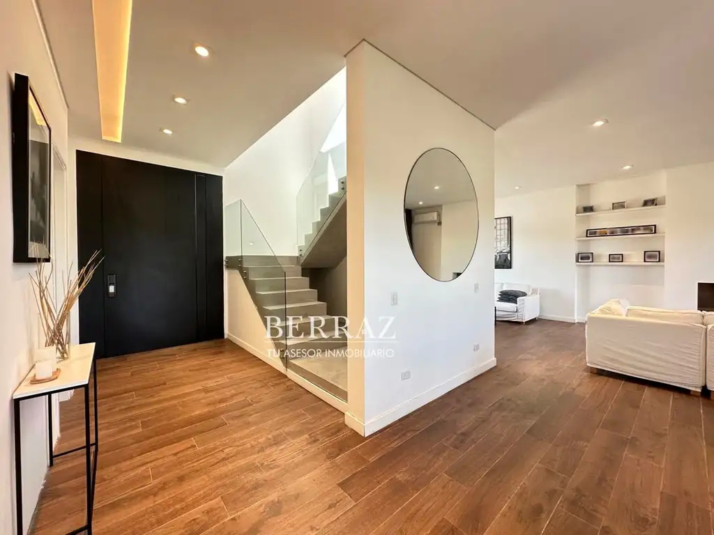 Casa venta 5 ambientes al agua en San Francisco Villanueva lote de 815 m2