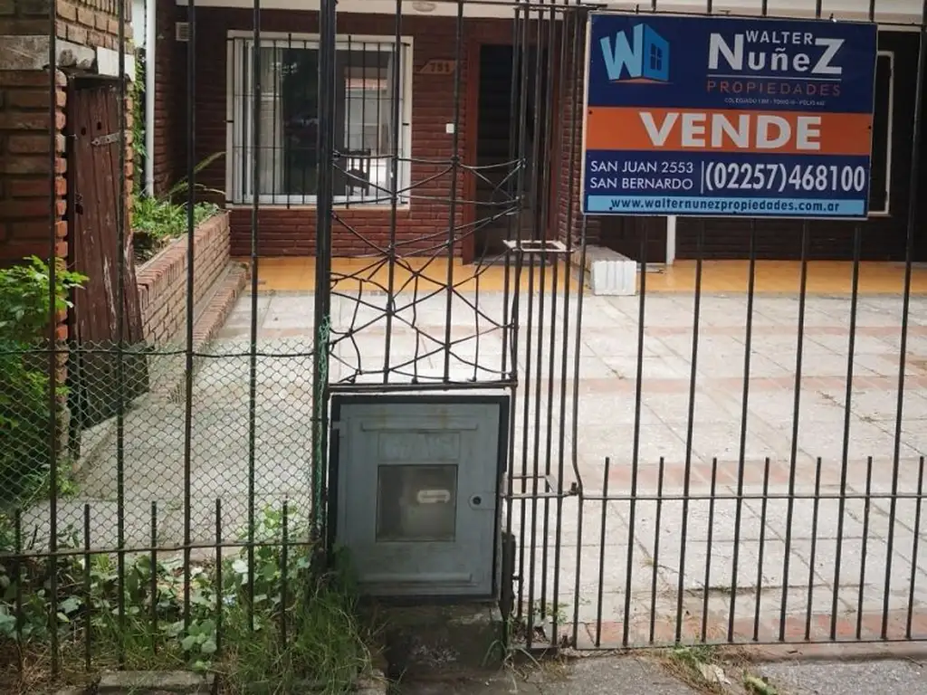 Casa - Venta - Argentina, San Bernardo - DE LA REDUCCION 700