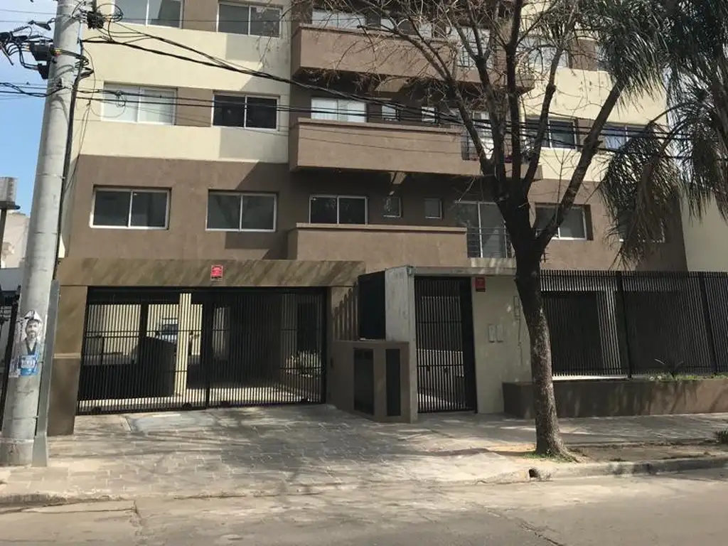 Departamento venta 3 ambientes en Moron