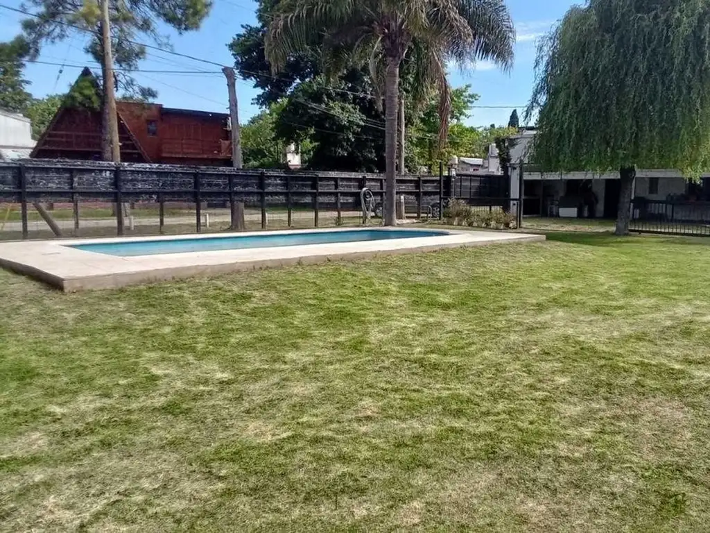 VENTA CASA TRES AMBIENTES PILETA DE VICENZO PILAR