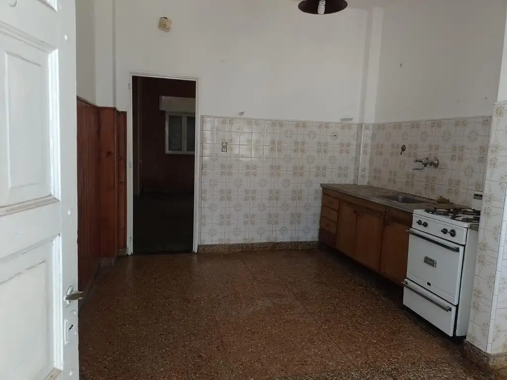 VENTA CASA EN CASEROS LOTE PROPIO 3 AMBIENTES