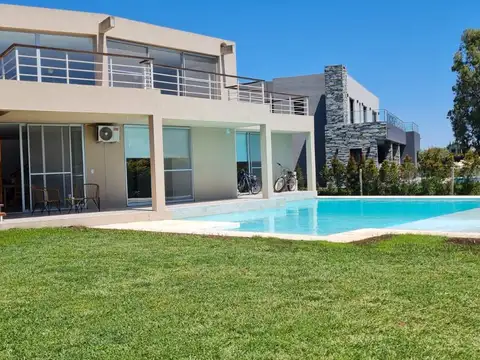 Casa en venta, 5 ambientes, Haras Santa Maria, Escobar, GBA, Norte