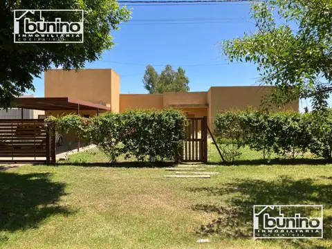 Casa alquiler temporario 2 dormitorios con piscina - Funes