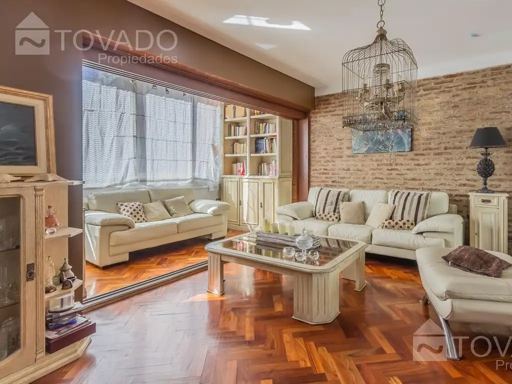 Piso 4 Ambientes con doble Patio y Cochera en Belgrano!