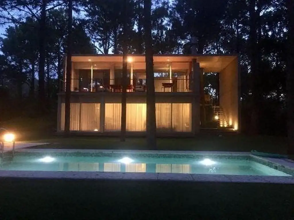 A1 - Casa Pino 1414:  Diseño Y Piscina Climatizada