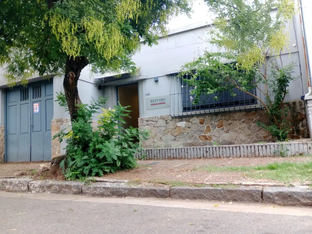 Casa en Quilmes en  venta