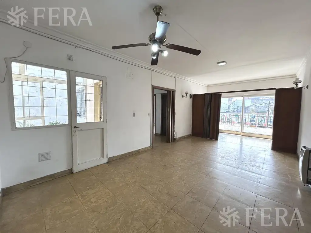 Venta PH 4 ambientes con balcón y terraza en Wilde