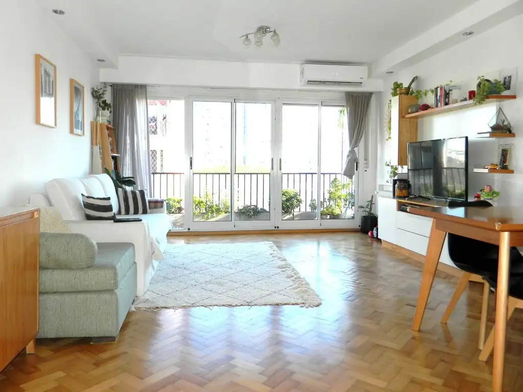 Espectacular semipiso de 3 ambientes con balcón - Foto 0