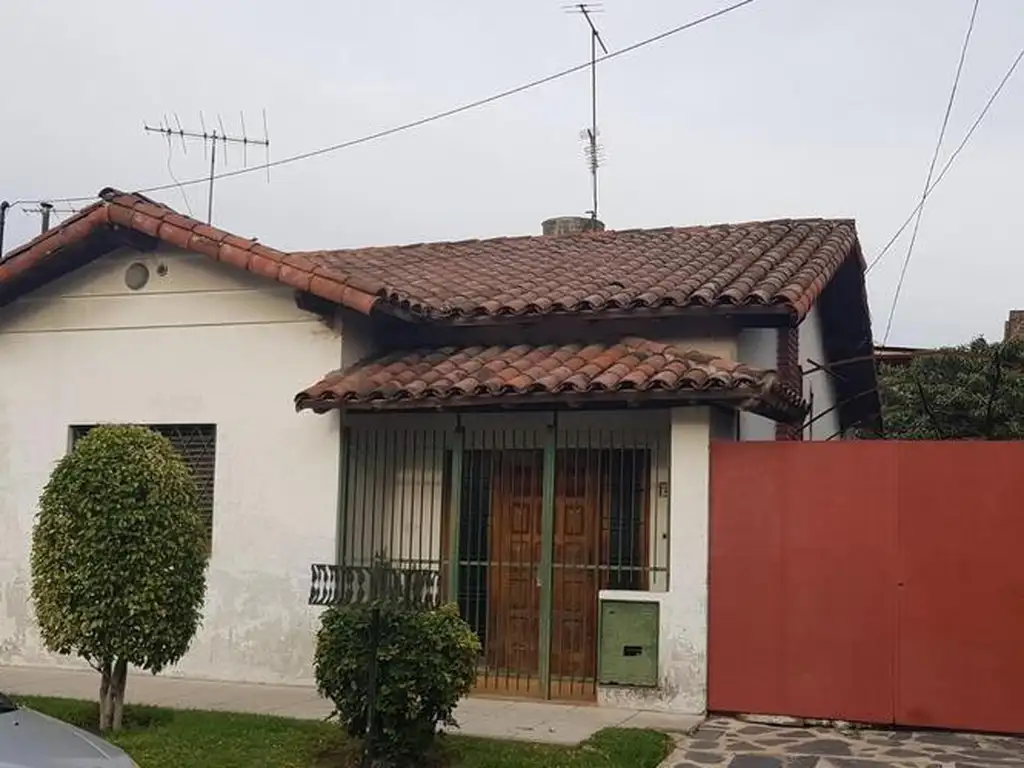 Casa en venta 3 ambientes en Billinghurst