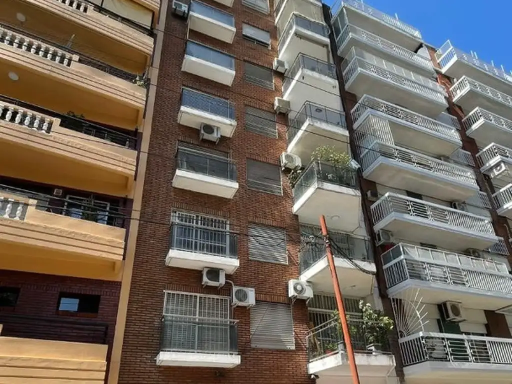 PISO SOBRE BOULEVARD CON VISTA A PLAZA LOS ANDES