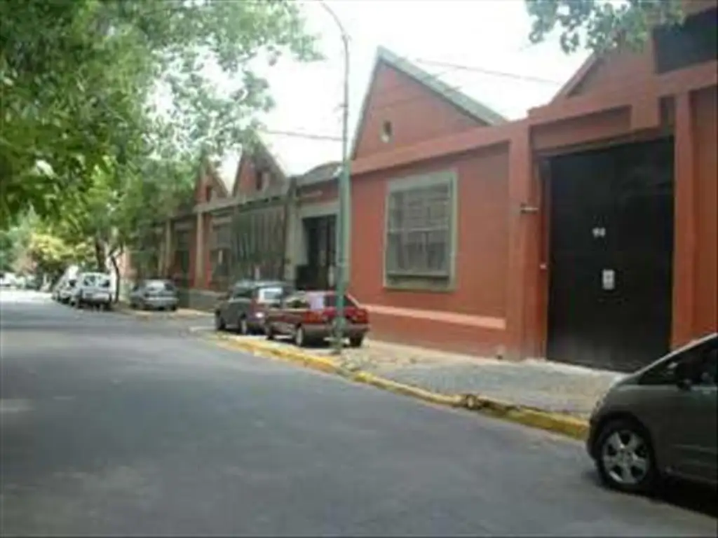 GALPONES EN VENTA  * ZONA  NETAMENTE INDUSTRIAL *