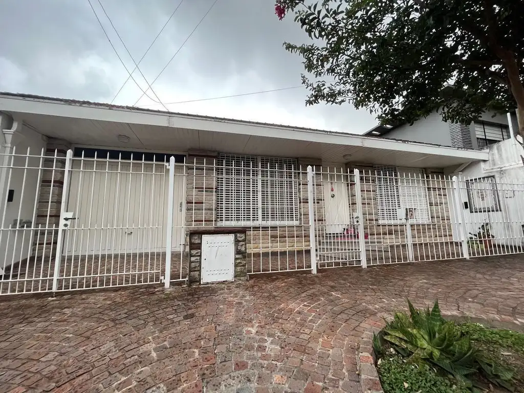 Casa  en Venta en Olivos Golf