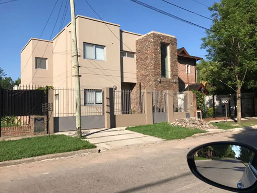 Casa - Venta - Argentina, BERAZATEGUI - Calle 364 1265