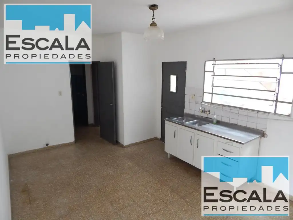 DEPARTAMENTO DE PASILLO EN VENTA CON PATIO Y TERRAZA