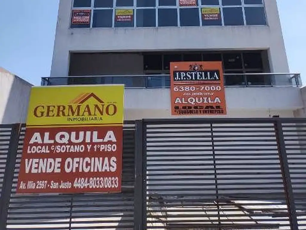 Excelente local comercial a 150 mts. de calle Ignacio Arieta