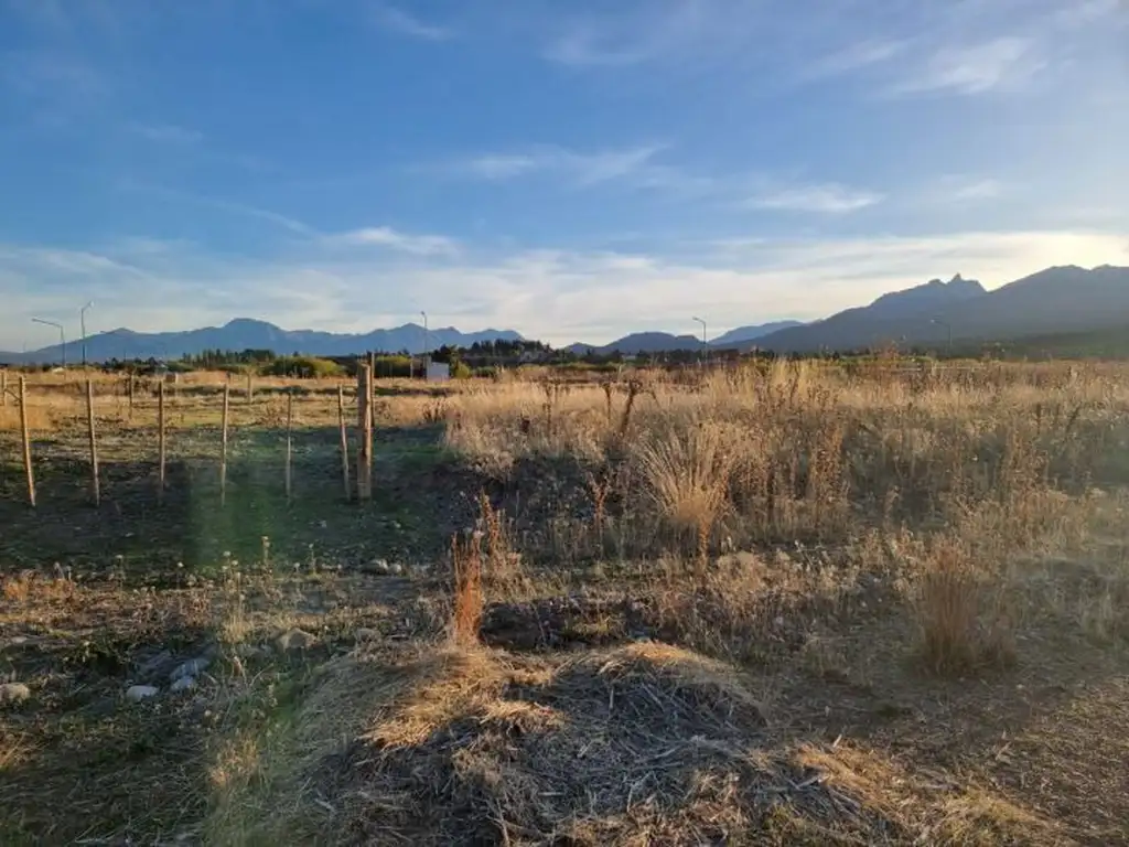 TERRENO EN BARRIO BOULEVARES II TREVELIN CHUBUT