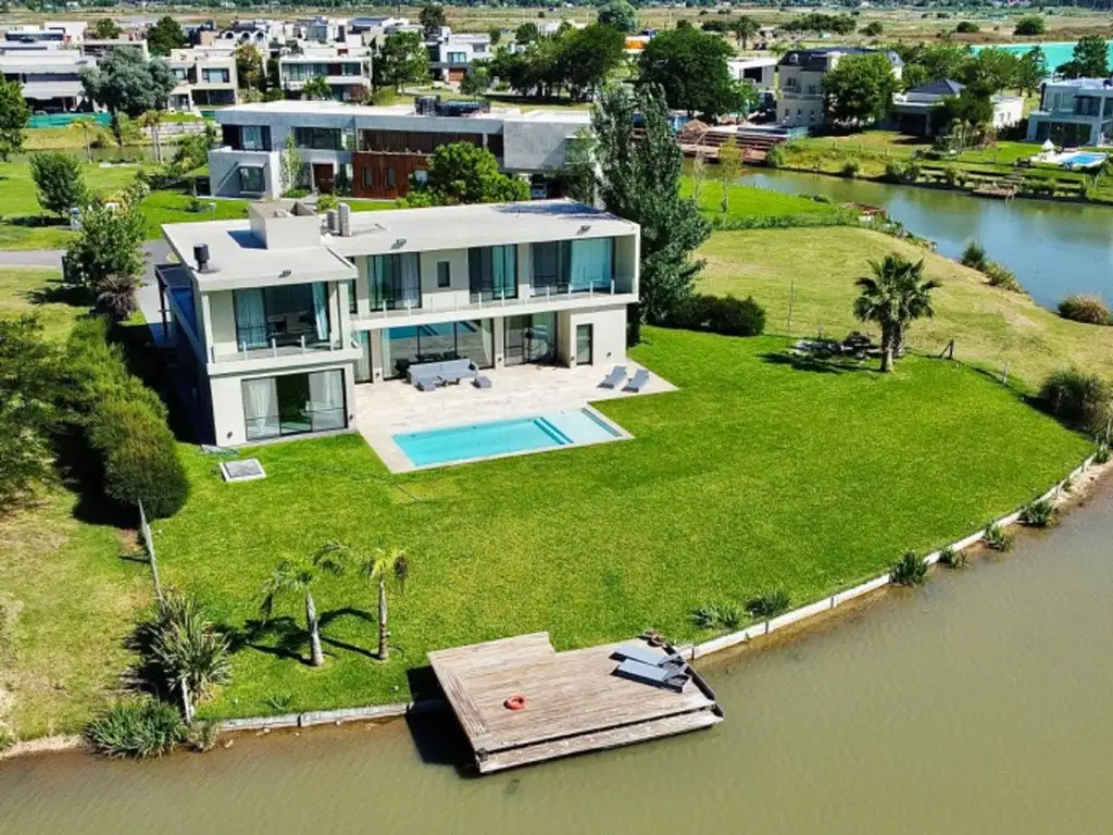 CASA EN VENTA TERRALAGOS A LA LAGUNA