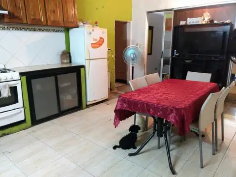 Casa en Venta en Villa Elvira - 3 ambientes