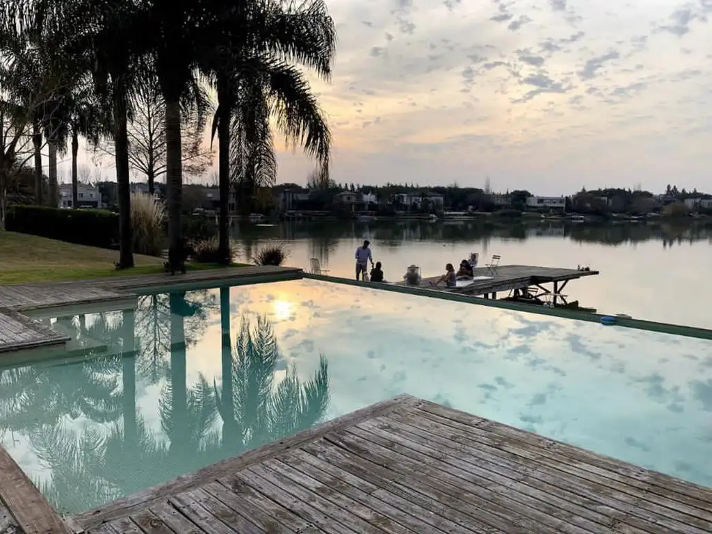 Preciosa Casa para Alquiler Temporal de Verano en Santa Bárbara, Tigre