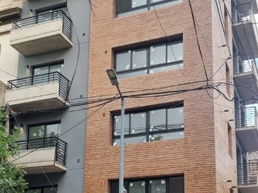 2 AMB AESTRENAR SEMIPISOS  35 m2 frernte con balcon