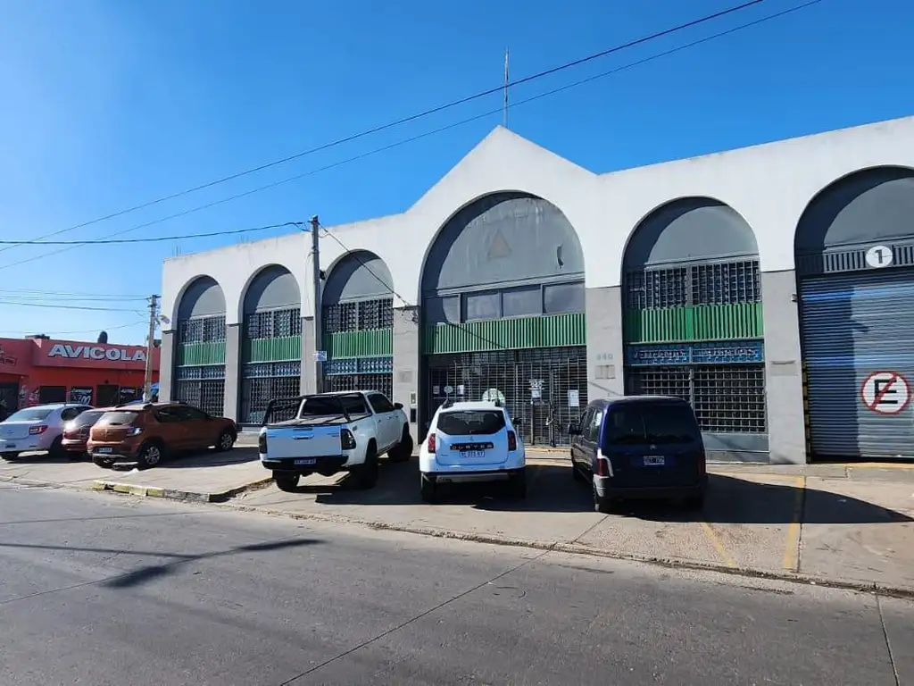 Local Comercial en Esquina 1091 m² s/ 3 Lotes - Libertad