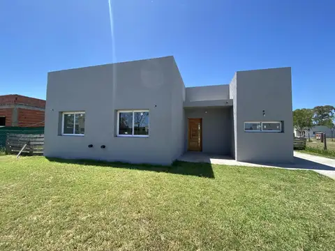 Ricordi negocios inmobiliarios, Casa San Ramon, Pilar del este!. - Foto 0