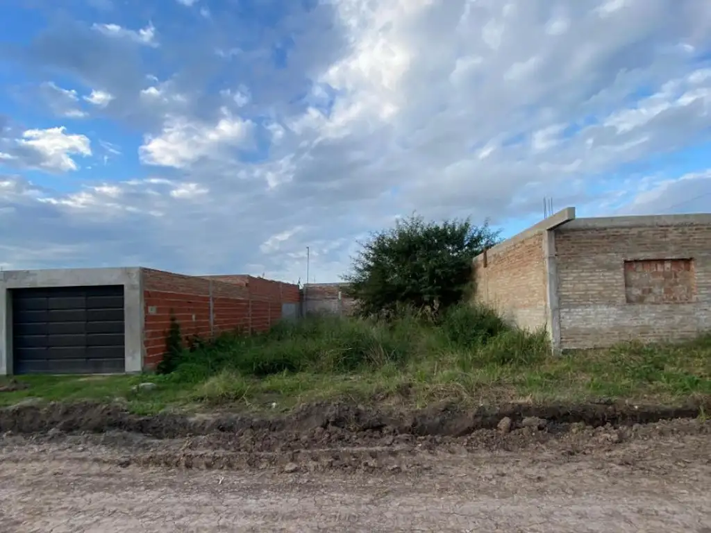 Terreno en Venta en Fontana – Oportunidad de Inversión en Zona en Crecimiento