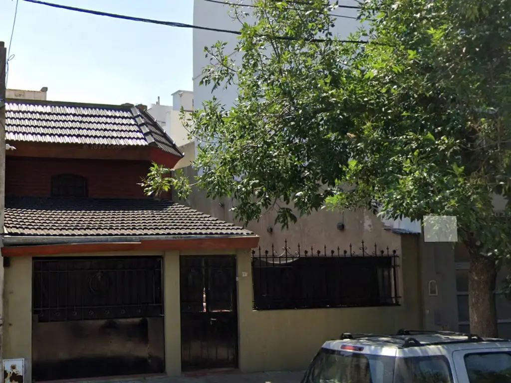 VENTA CASA 5 AMBIENTES  VILLA URQUIZA CON COCHERA