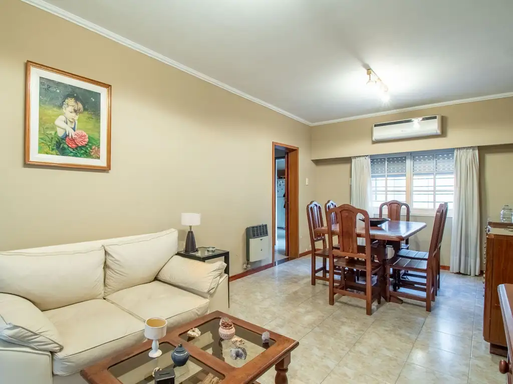 CASA EN VENTA 4 DORMITORIOS EN EMPALME GRANEROS