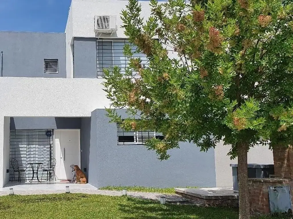 Casa  en Venta en Casas de Santa Maria, Villanueva, Tigre