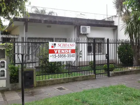 Casa en venta en SARGENTO CABRAL 600 - Bernal Oeste - Inmuebles Clarín