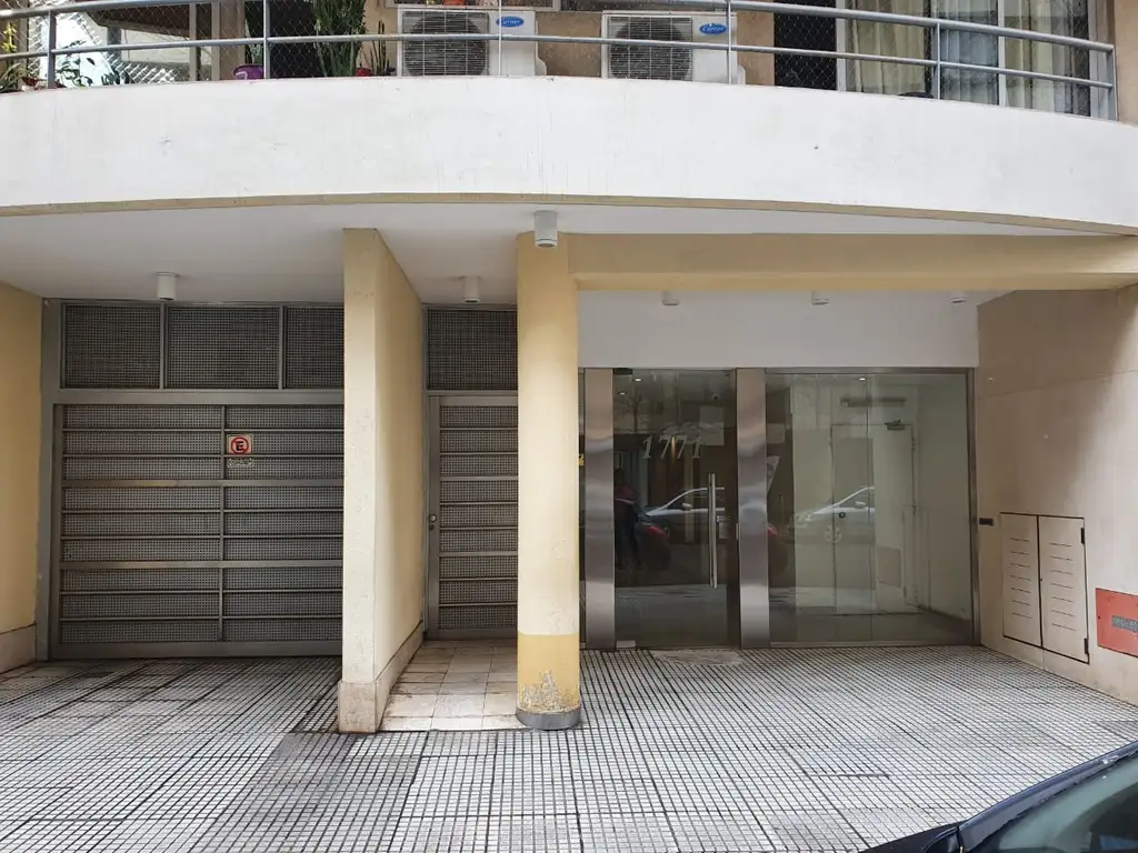 Venta Departamento 3 ambientes Laprida 1700 Cochera fija CON RENTA