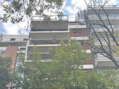 Monoambiente con cocina separada en excelente ubicación