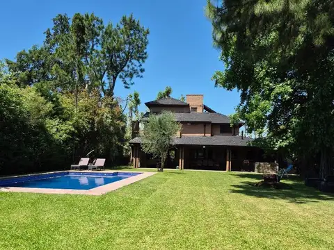 Excelente casa en Santa María de Tigre con amarra.