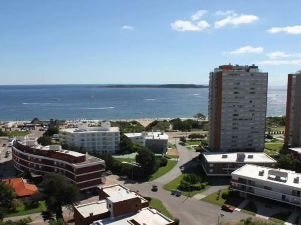 DEPARTAMENTO, 2 DORM Y DEPENDENCIA, VISTA AL MAR, PLAYA MANS