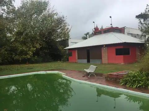 Casa en Venta en 489/14 y Centenario Manuel B Gonnet - Alberto Dacal Propiedades