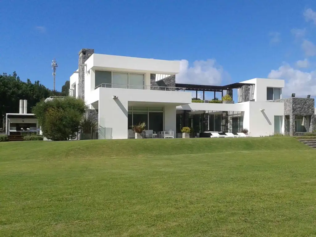 Chacra con Casa en Venta Mangrullos de Punta Piedra