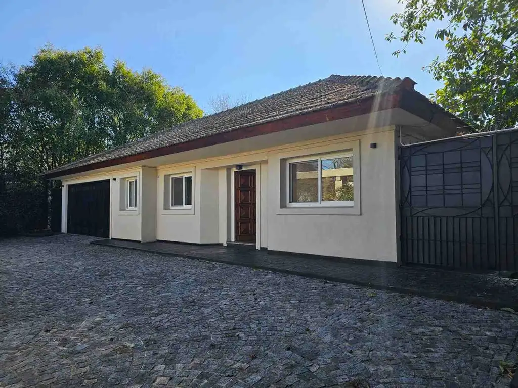 Venta Casa Lomas Jockey 4 amb quincho y garage