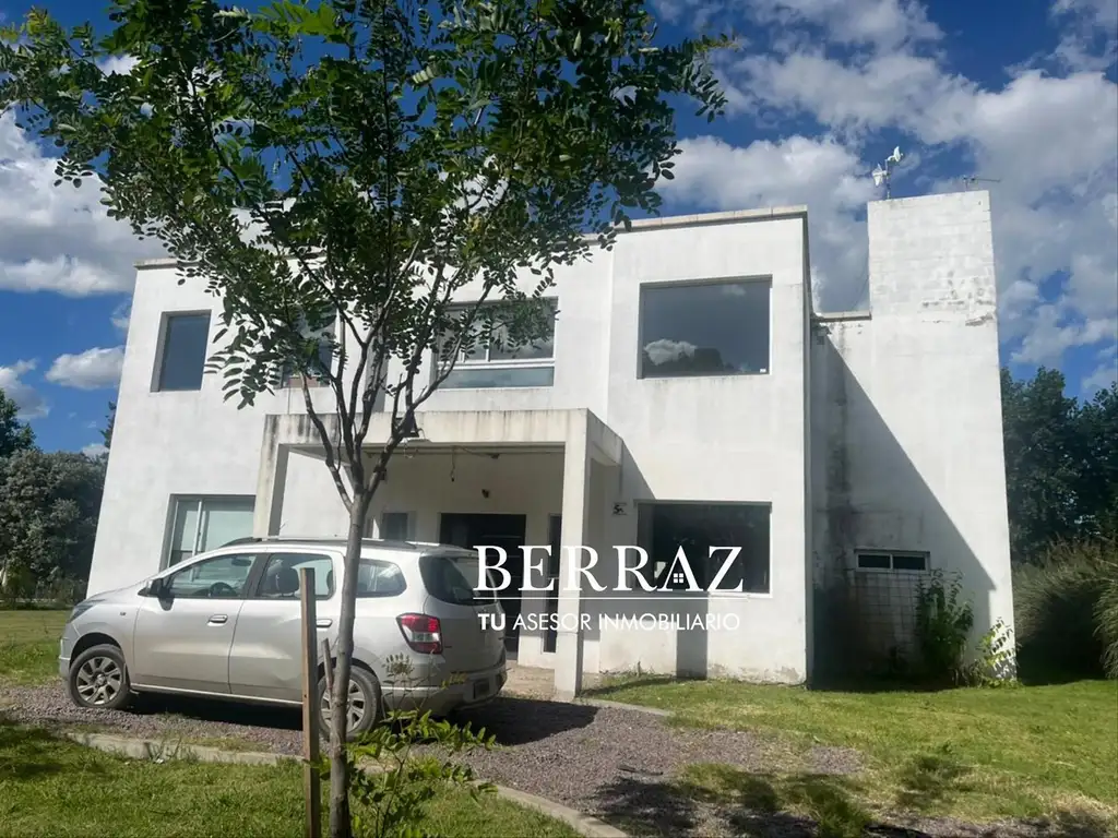 Casa Venta 4 Dormitorios Barrio Las Casuarinas Lote de 840 m2 Pilar del Este APTO CREDITO!