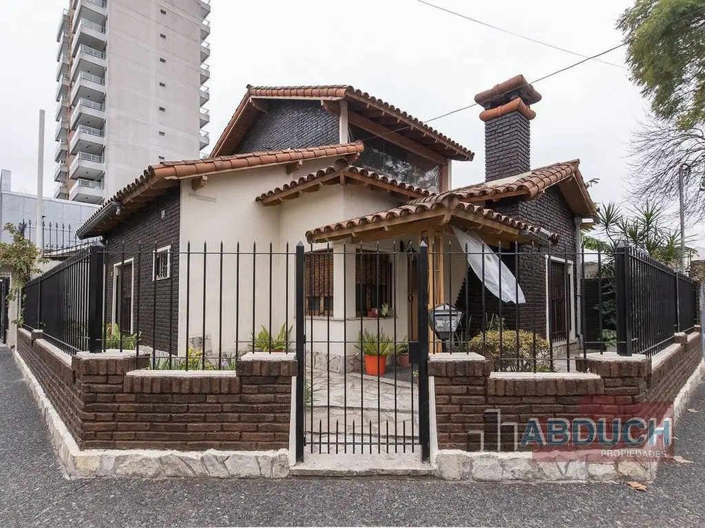 VENTA CASA 4 AMBIENTES VILLA BALLESTER