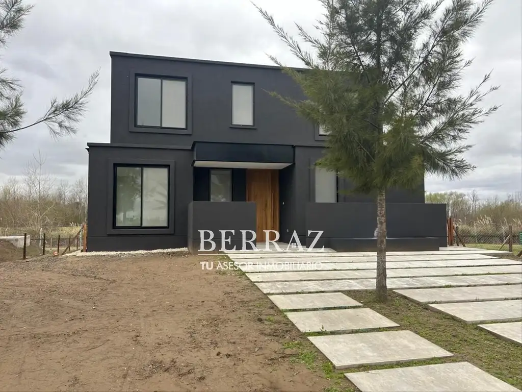 Casa venta 5 ambientes en El Naudir Escobar lote de 761,15 m2