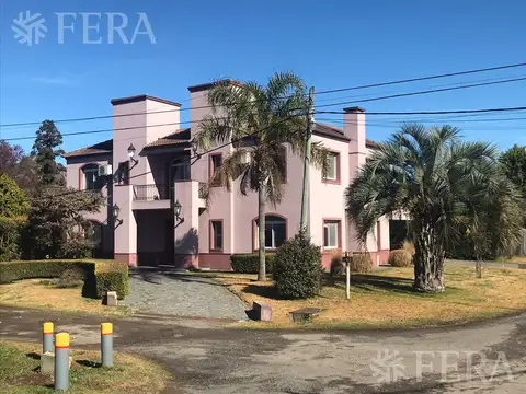 Venta de casa de 4 ambientes con piscina en El Carmencito - Hudson