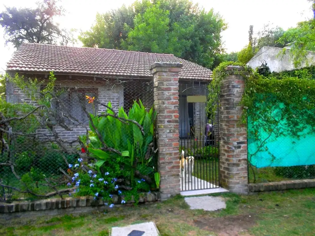 CASA EN VENTA BURZACO