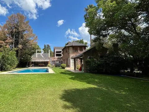 Casa en Venta en Highland Park Country Club - 8 ambientes