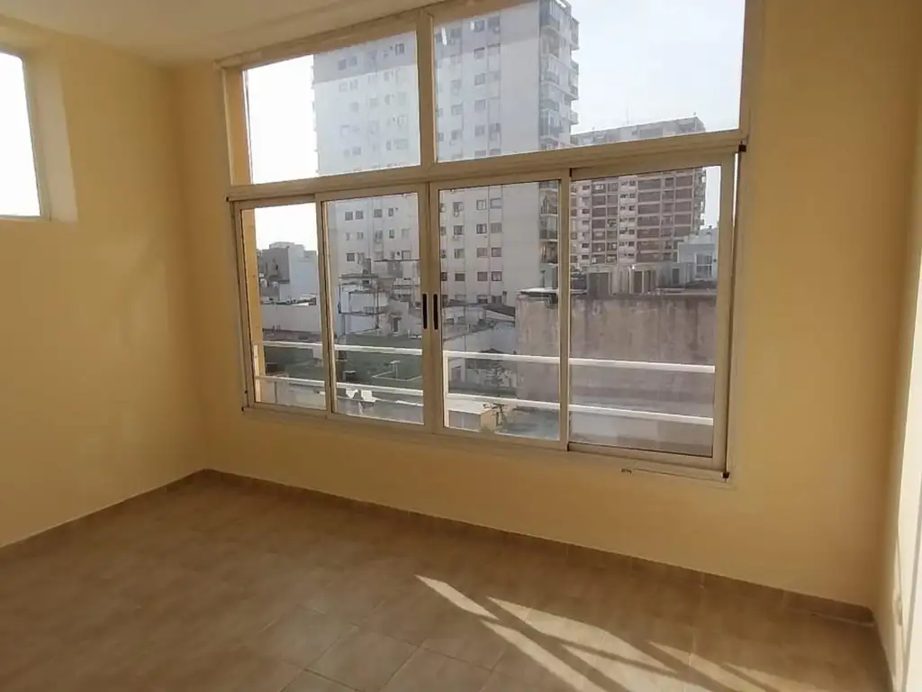 Venta Departamento Barrio Norte, 2 Ambientes al Contrafrente