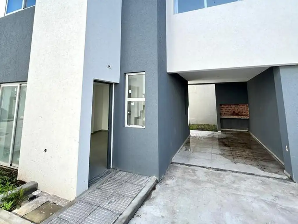 Dúplex  3 ambientes en venta- Ituzaingó