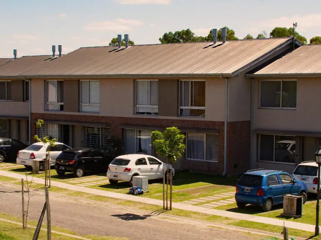 CONDOMINIO DOS CEDROS DEL VISO- DUPLEX A ESTRENAR